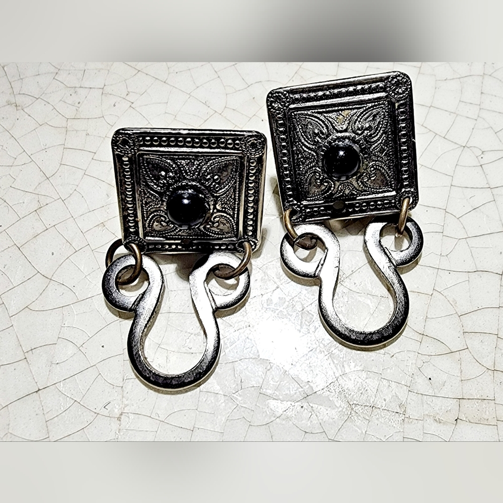 Vintage Silver with black stone Art Deco  clip on earrings
